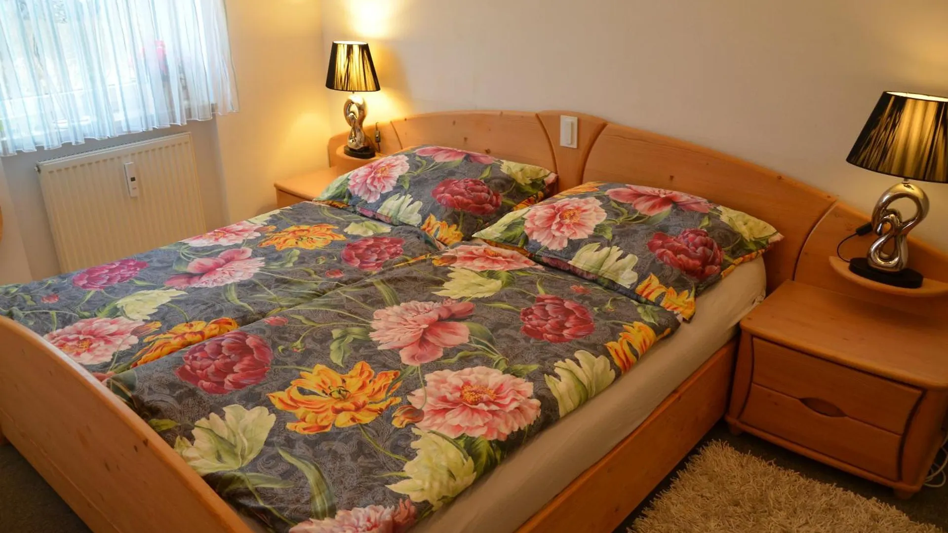 Appartement Candle Light - Zwei Zimmer Ferienwohnung Mit Netter Sonnenterrasse Bad Fussing Apartment